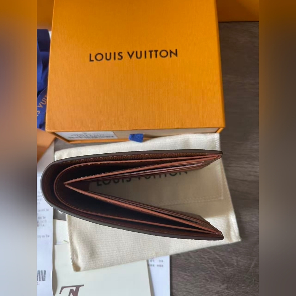 Louis Vuitton Slender Wallet - Picture 5 of 9